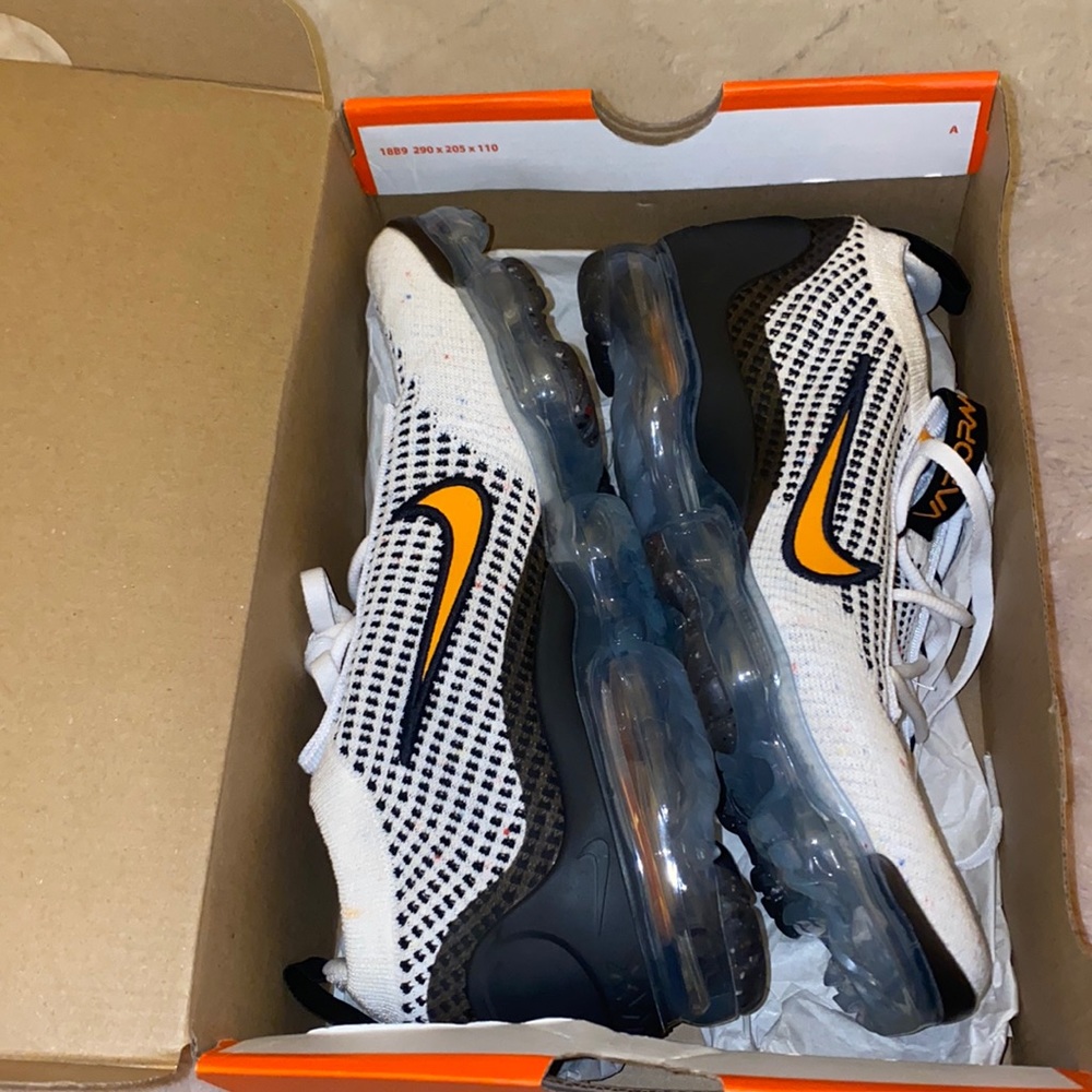Nike Air Vapormax Size 7y
